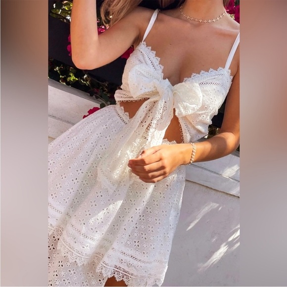 V. Chapman Panna Cotta Midi Dress White - Picture 3 of 10